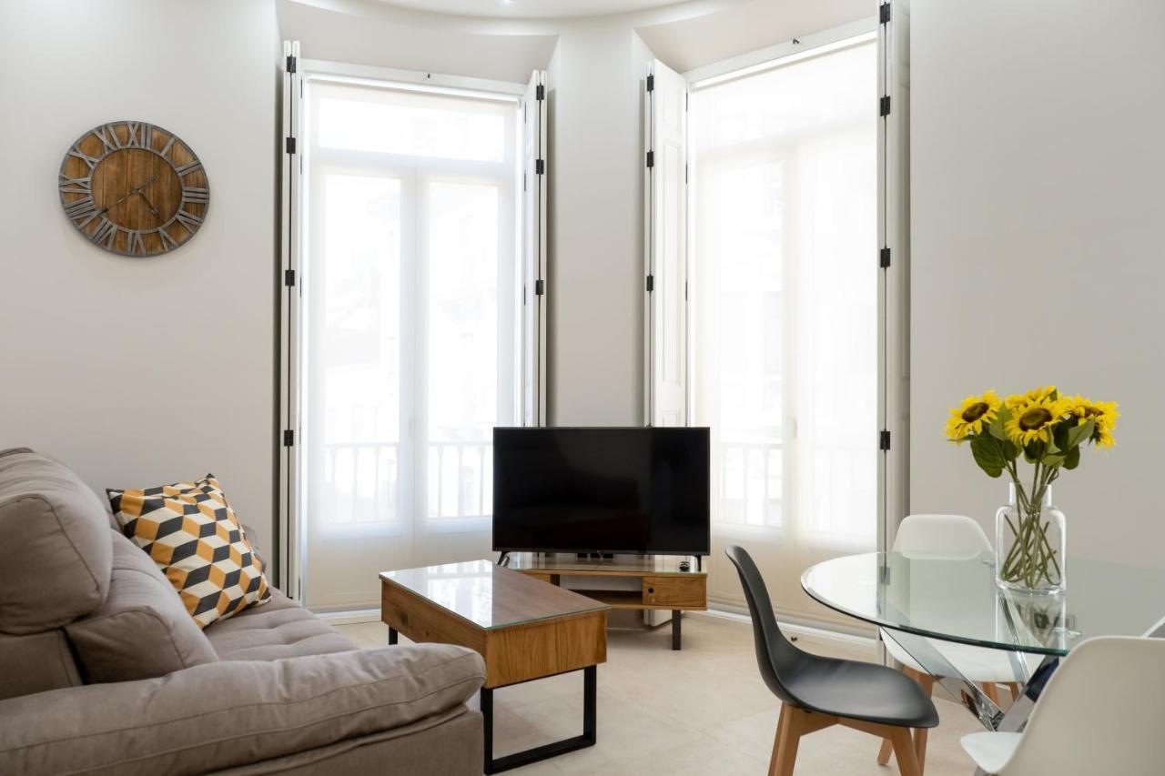 Inmalaga Santos Suites 2 Buitenkant foto
